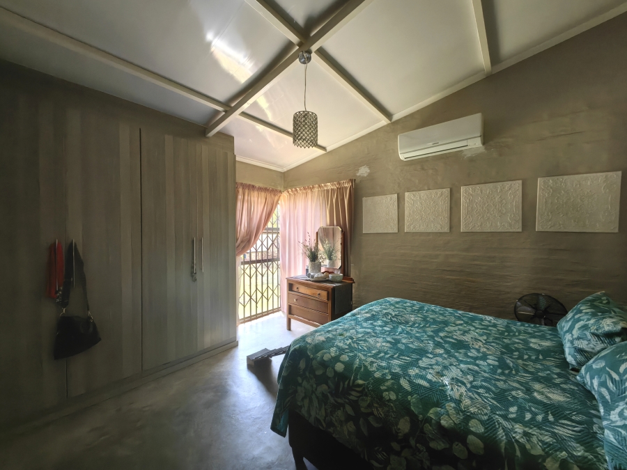 5 Bedroom Property for Sale in Buffelshoek AH North West